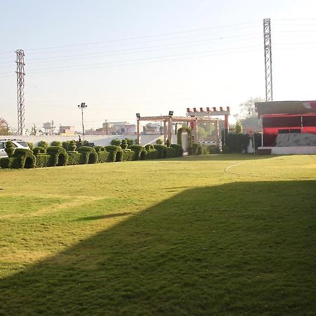 فندق ماثورافي  Vinayak Palace المظهر الخارجي الصورة