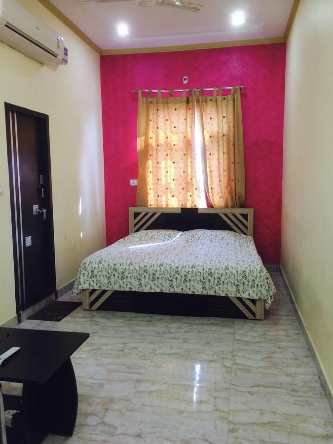 فندق ماثورافي  Vinayak Palace المظهر الخارجي الصورة