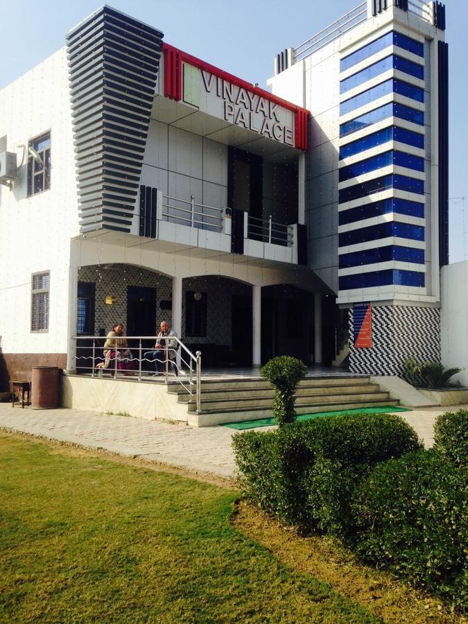 فندق ماثورافي  Vinayak Palace المظهر الخارجي الصورة